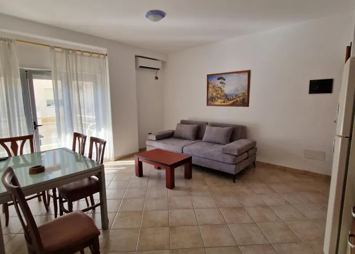 Iliria Plazh Apartamento