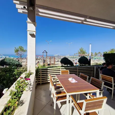 Iliria Plazh Apartament