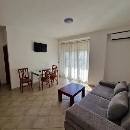 Iliria Plazh Дуррес